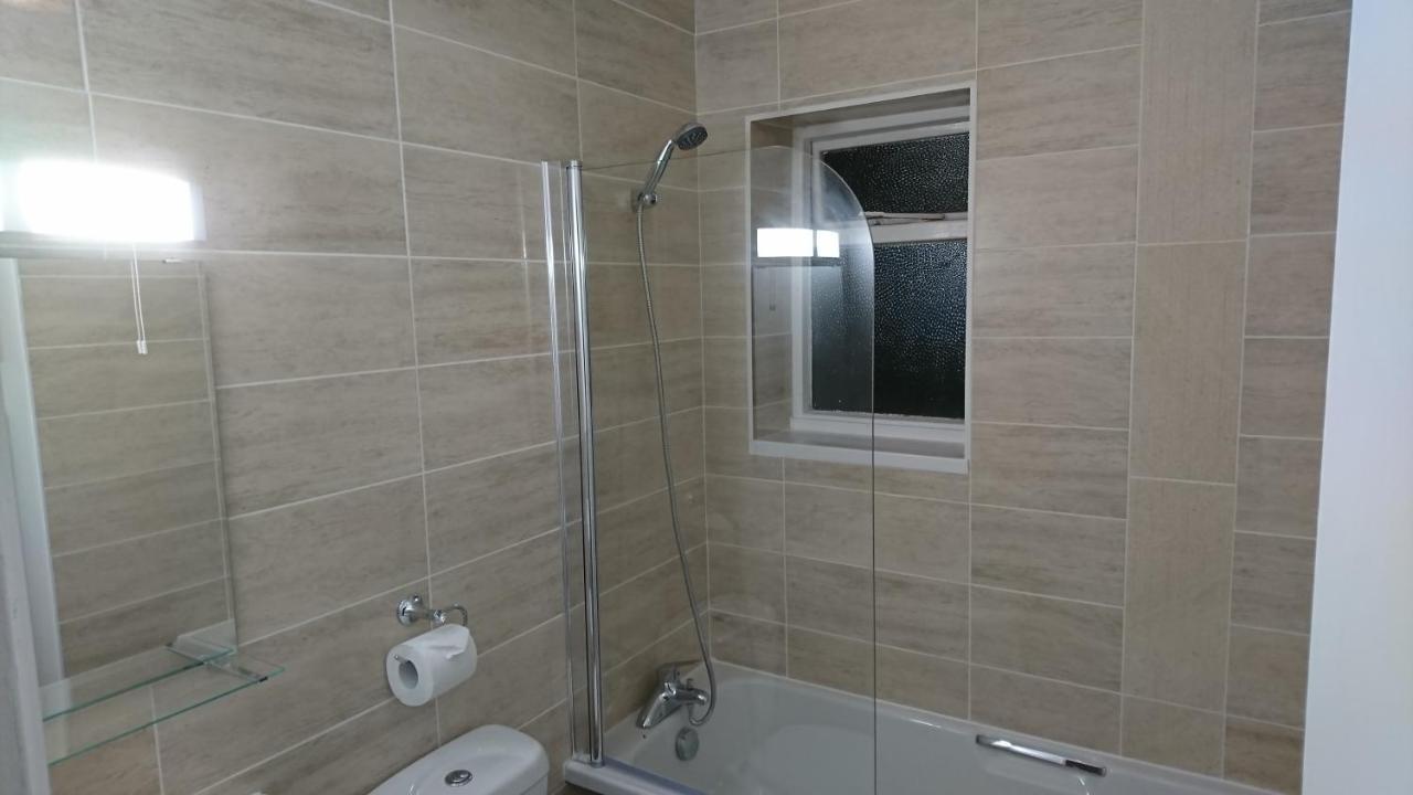 Sandown Manor Ngoại thất bức ảnh